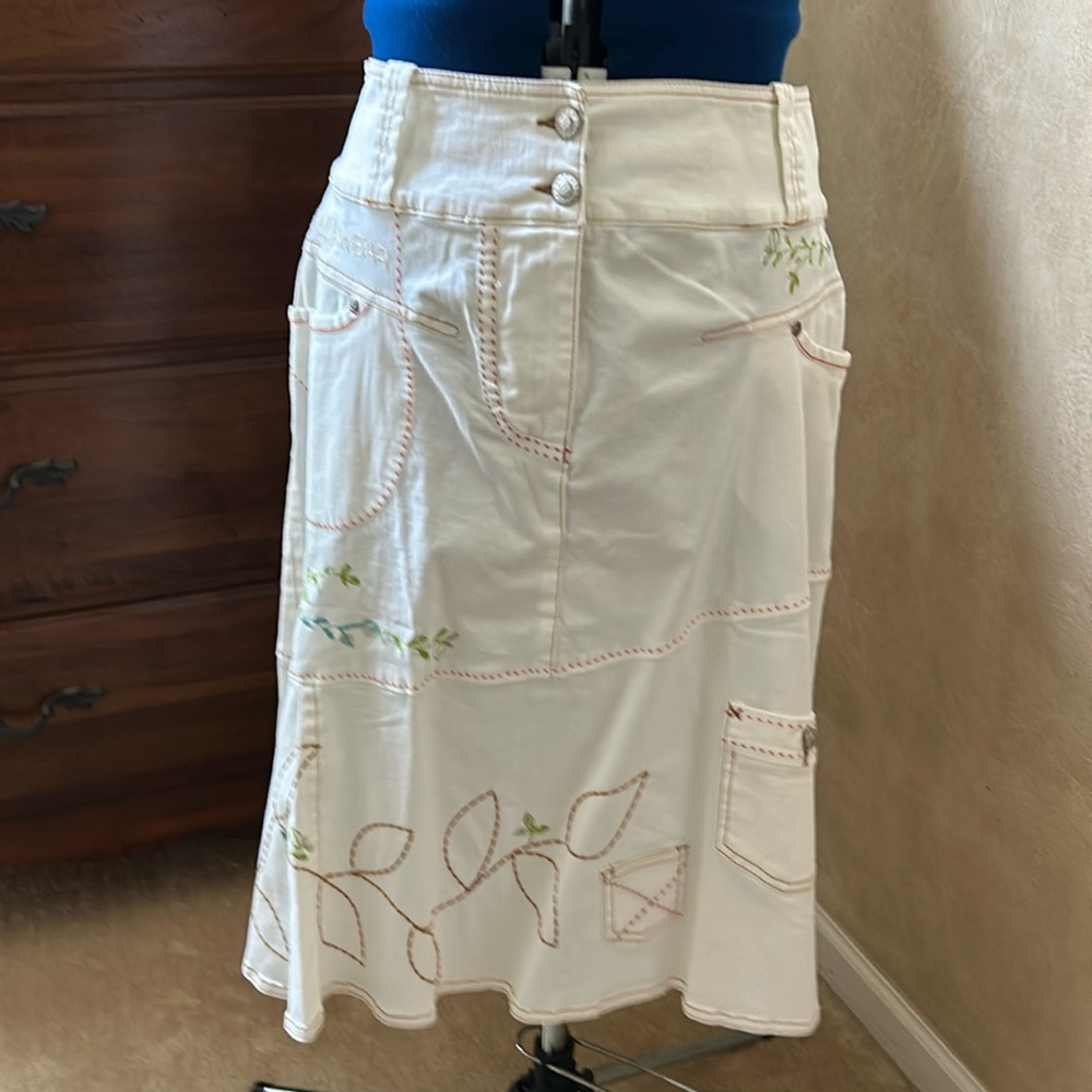Vintage Oilily white cotton A-line skirt with embellished stitching. - Picture 1 of 12